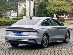 Lincoln Z 2.0T AWD Prestige Hybrid - ფოტო 4