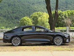 Lincoln Z 2.0T AWD Prestige Hybrid - ფოტო 7