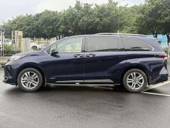 Toyota Sienna 2021 2.5L Hybrid Platinum Edition - ფოტო 4