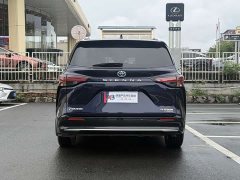 Toyota Sienna 2021 2.5L Hybrid Platinum Edition - ფოტო 6