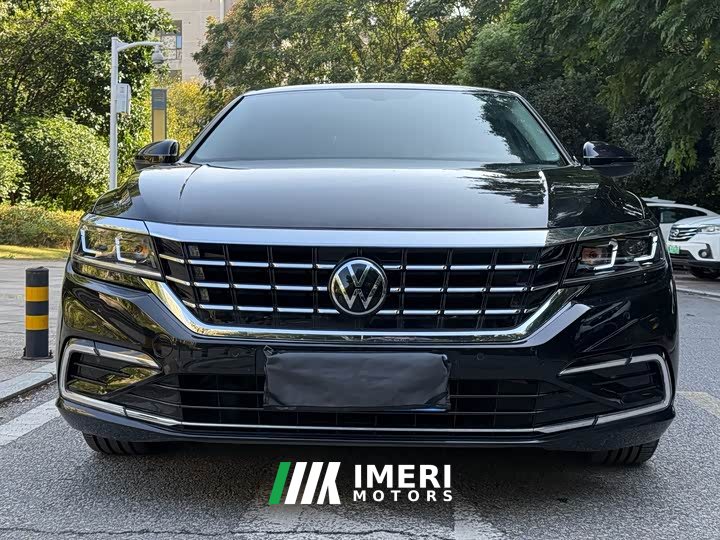 Volkswagen Passat 280TSI Elite - ავტომობილი ჩინეთიდან