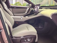 Xiaomi YU7 Four-Wheel Drive Max Edition - ფოტო 15