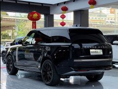 Land Rover Range Rover 3.0L V6 400PS Extended Wheelbase Prestige Edition - ფოტო 17