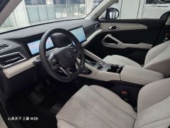 BYD Yuan UP 401KM Vitality Edition - ფოტო 4