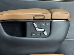 Toyota Vellfire Crown Hybrid 2.5L Premium Edition - ფოტო 13