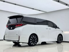 Toyota Vellfire Crown Hybrid 2.5L Premium Edition - ფოტო 17