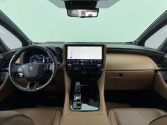 Toyota Vellfire Crown Hybrid 2.5L Premium Edition - ფოტო 6