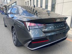 Hyundai Elantra 1.5L CVT GLX Elite - ფოტო 17