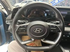 Hyundai Elantra 1.5L CVT Luxury - ფოტო 10