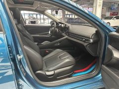Hyundai Elantra 1.5L CVT Luxury - ფოტო 20