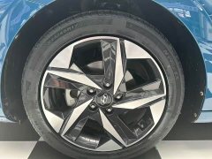 Hyundai Elantra 1.5L CVT Luxury - ფოტო 5