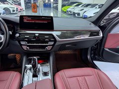 BMW 5 Series 525Li M Sport Package - ფოტო 7