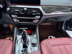 BMW 5 Series 525Li M Sport Package - ფოტო 8