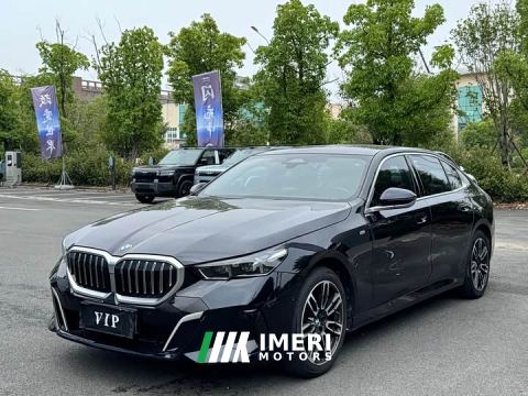 2024 BMW 5 Series 525Li M Sport Package