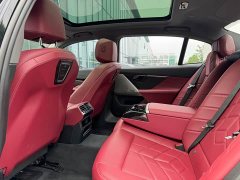 BMW 5 Series 525Li M Sport Package - ფოტო 11