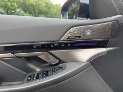 BMW 5 Series 525Li M Sport Package - ფოტო 4