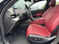 BMW 5 Series 525Li M Sport Package - ფოტო 8