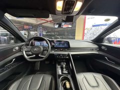 Hyundai Elantra 2022 1.5L CVT 20th Anniversary Edition - ფოტო 15