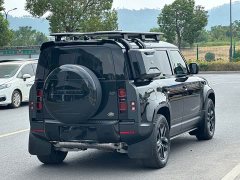 Land Rover Defender 2023 110 3.0T P400 Dark Edition - ფოტო 3