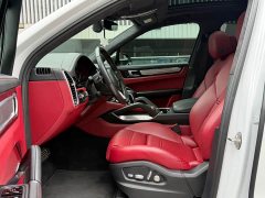 Porsche 2020 Cayenne Turbo 4.0T - ფოტო 6