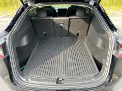 Tesla Model Y Rear-Wheel Drive - ფოტო 19