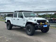 Jeep Gladiator 2022 3.6L Pioneer Edition - ფოტო 3