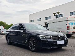 BMW 5 Series 530Li Luxury M Sport Package - ფოტო 3