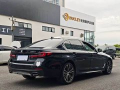 BMW 5 Series 530Li Luxury M Sport Package - ფოტო 9