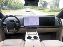 Li Auto L8 2024 Pro - ფოტო 6