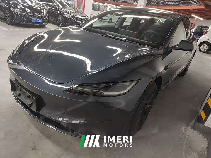 Tesla Model 3 Long Range Rear-Wheel Drive