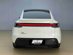 Tesla Model Y Long Range All-Wheel Drive - ფოტო 5
