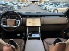 Land Rover Range Rover 3.0L V6 400PS Extended Wheelbase Prestige Edition - ფოტო 11