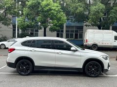 BMW X1 sDrive20Li Fashion Edition - ფოტო 4