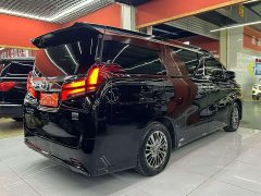 Toyota Alphard Hybrid 2.5L Premium Edition - ფოტო 9