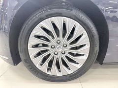 Buick Zhijing L7 Extended Range Avvia - ფოტო 18