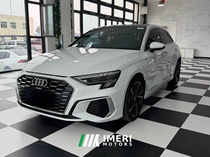 Audi A3 Sportback 35 TFSI Fashion Sport - ავტომობილი ჩინეთიდან