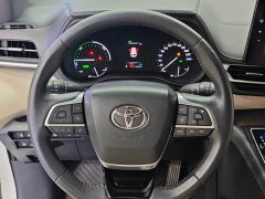 Toyota Sienna 2.5L Hybrid Premium Edition - ფოტო 10