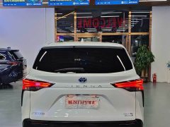 Toyota Sienna 2.5L Hybrid Premium Edition - ფოტო 20