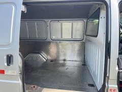 Teshun Terios 2.8T Space King Standard Short-wheelbase Mid-high Roof 3-seater Diesel Euro VI JX493 - ფოტო 10