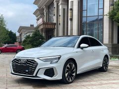 Audi A3 Facelift A3L Limousine 35 TFSI Fashion Sport - ფოტო 1