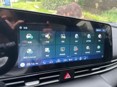 Hyundai Elantra 1.5L CVT Luxury - ფოტო 10