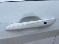 Hyundai Elantra 1.5L CVT Luxury - ფოტო 14