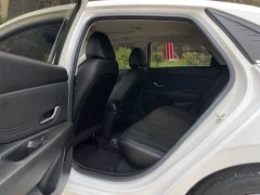 Hyundai Elantra 1.5L CVT Luxury - ფოტო 5