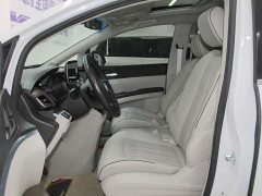 Buick GL8 Land Business Class 652T Luxury - ფოტო 4