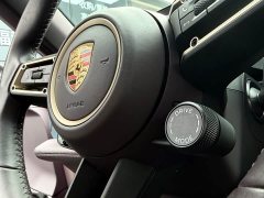 Porsche Taycan - ფოტო 11
