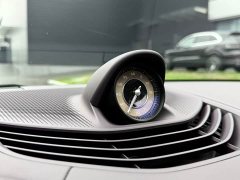 Porsche Taycan - ფოტო 17