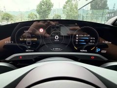 Porsche Taycan - ფოტო 9