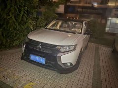 Mitsubishi Outlander 2021 2.0L FWD Radiant Edition 5-Seater - ფოტო 1