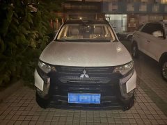 Mitsubishi Outlander 2021 2.0L FWD Radiant Edition 5-Seater - ფოტო 2