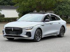 Lincoln Z i Cool Distinguished Edition - ფოტო 1